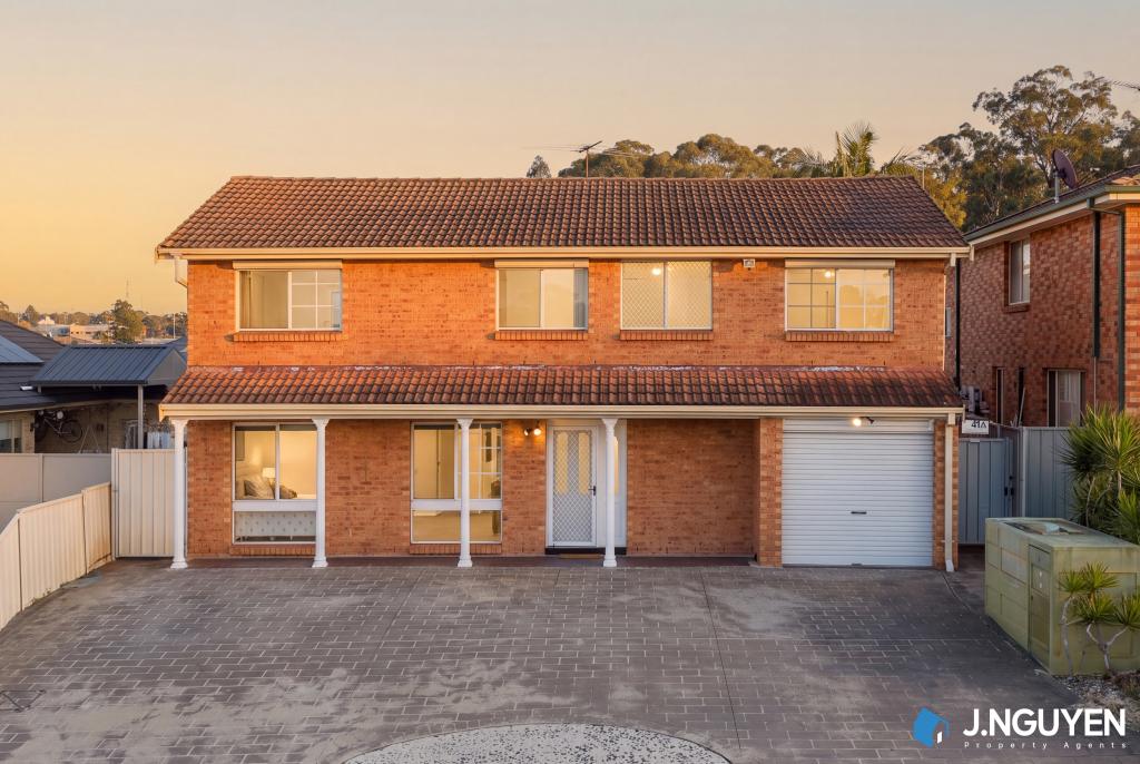 41 & 41a Mimosa Rd, Bossley Park, NSW 2176