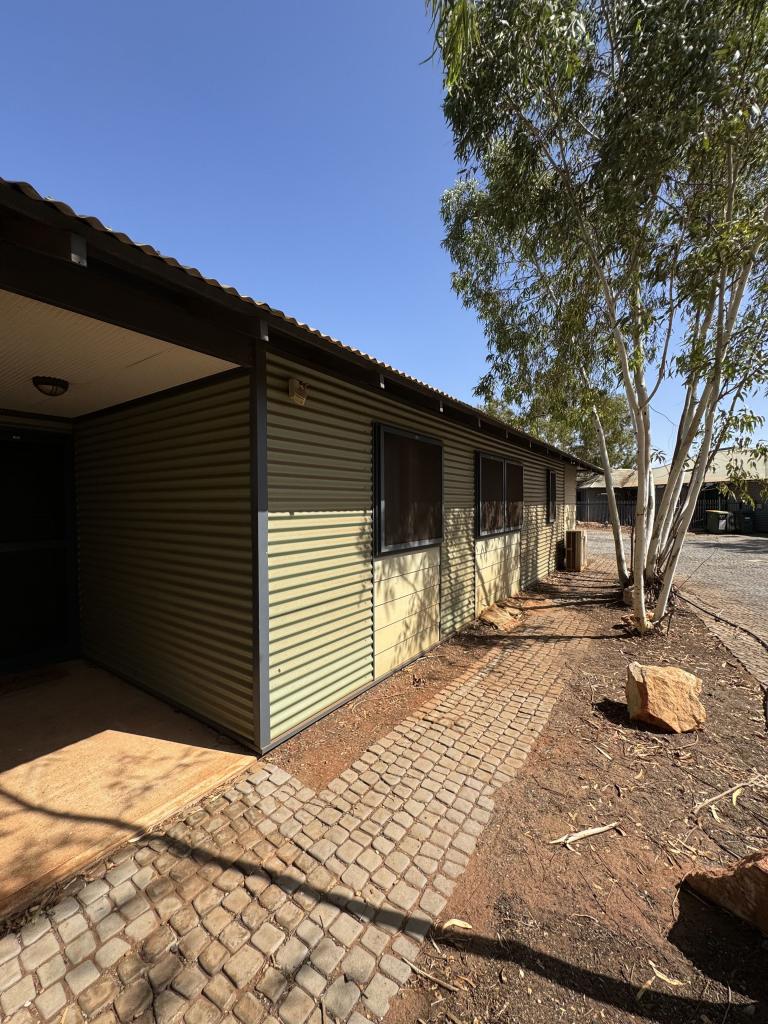 2/2 Phalarope Way, South Hedland, WA 6722