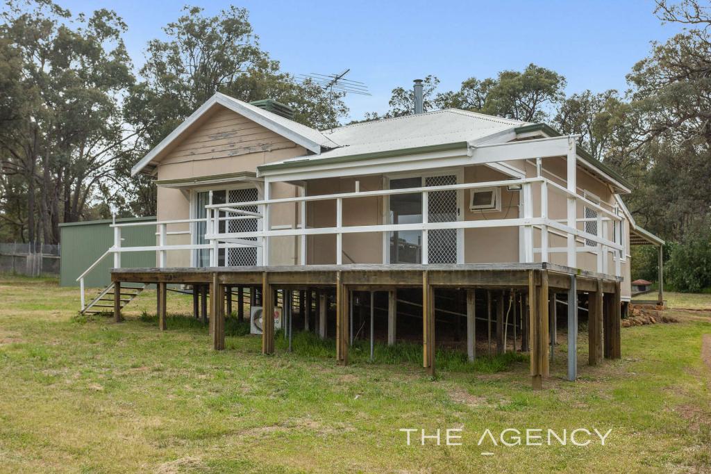 240 STOKES CL, WOOROLOO, WA 6558