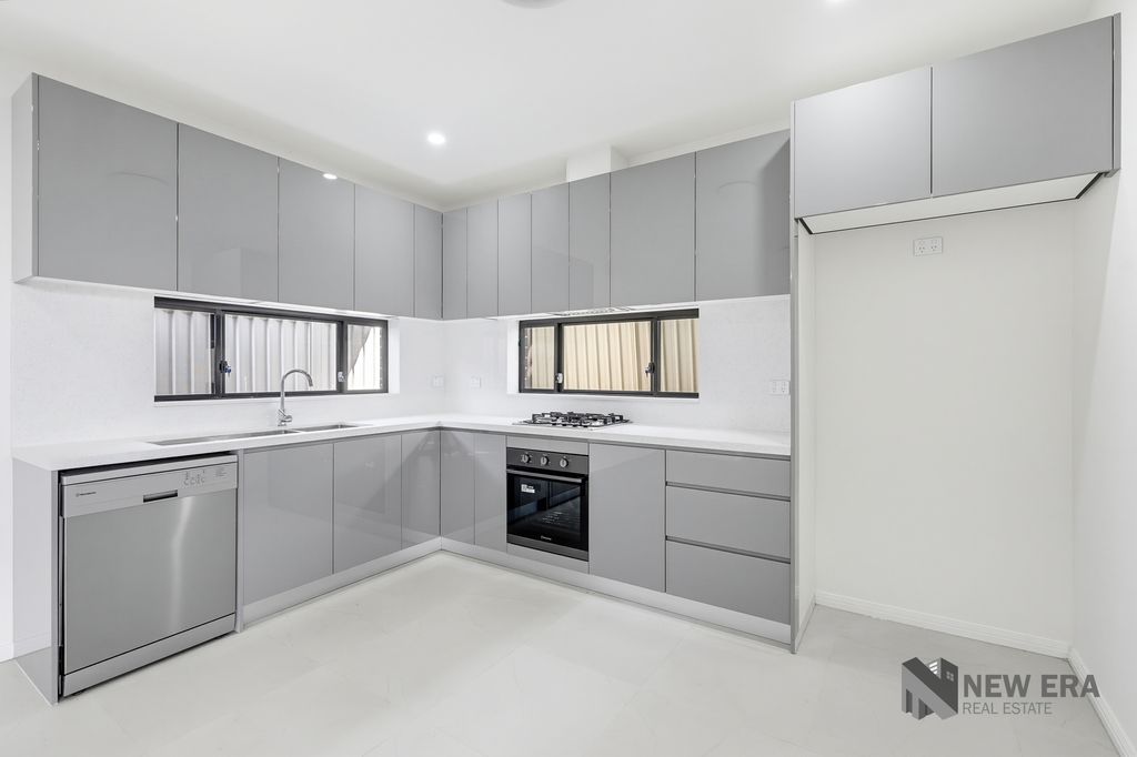 94a Girraween Rd, Girraween, NSW 2145