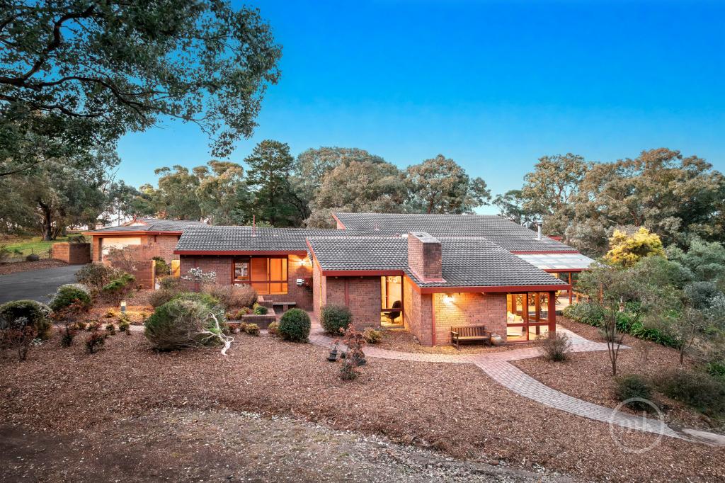 315 Mount Pleasant Rd, Research, VIC 3095