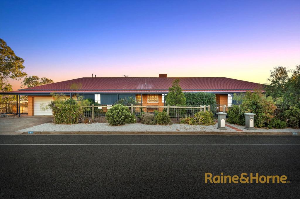 111 Underbank Bvd, Bacchus Marsh, VIC 3340