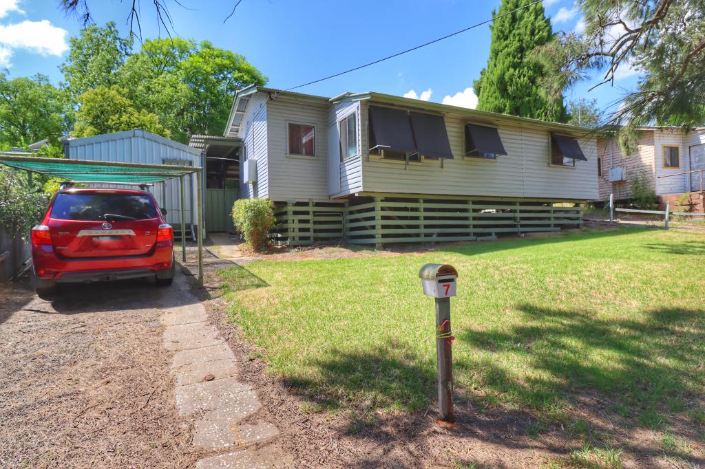 7 Waugoola Rd, Wyangala, NSW 2808