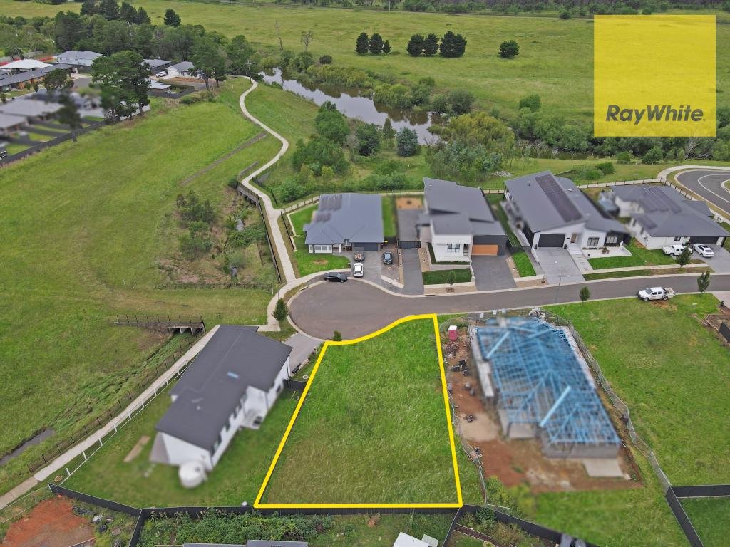 7 Baptiste Pl, Goulburn, NSW 2580