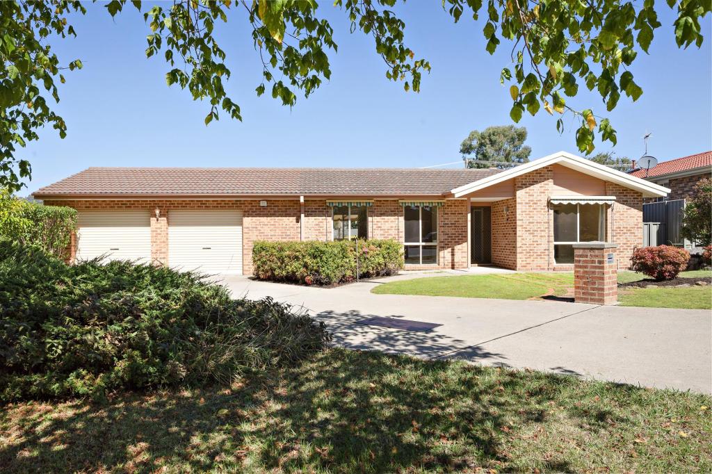 12 Hare Pl, Bonython, ACT 2905