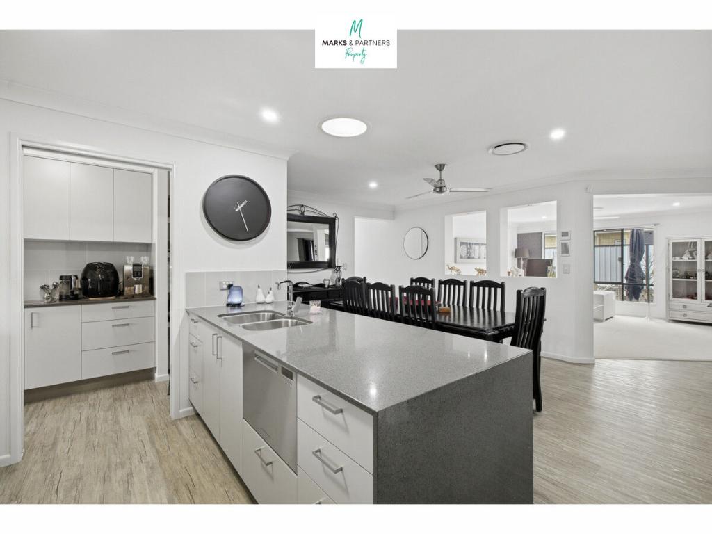 12 Mahalo Rd, Booral, QLD 4655