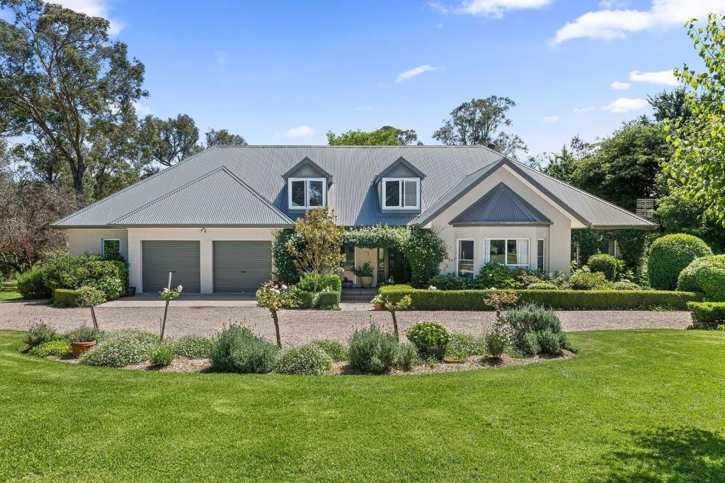 58 Osborne Rd, Burradoo, NSW 2576