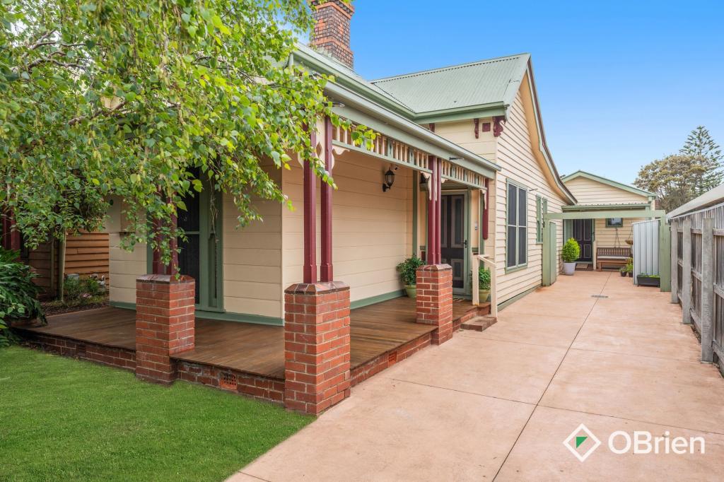 30 LEWIS ST, FRANKSTON, VIC 3199