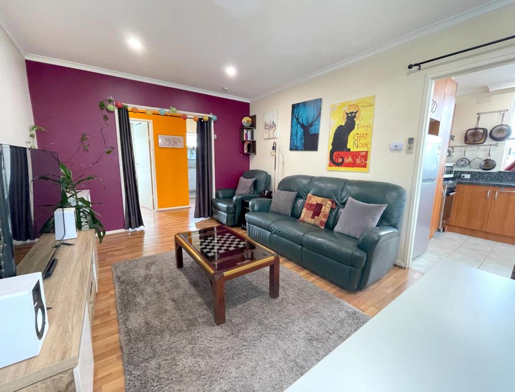 6/4 NAVIGATOR ST, MARIBYRNONG, VIC 3032