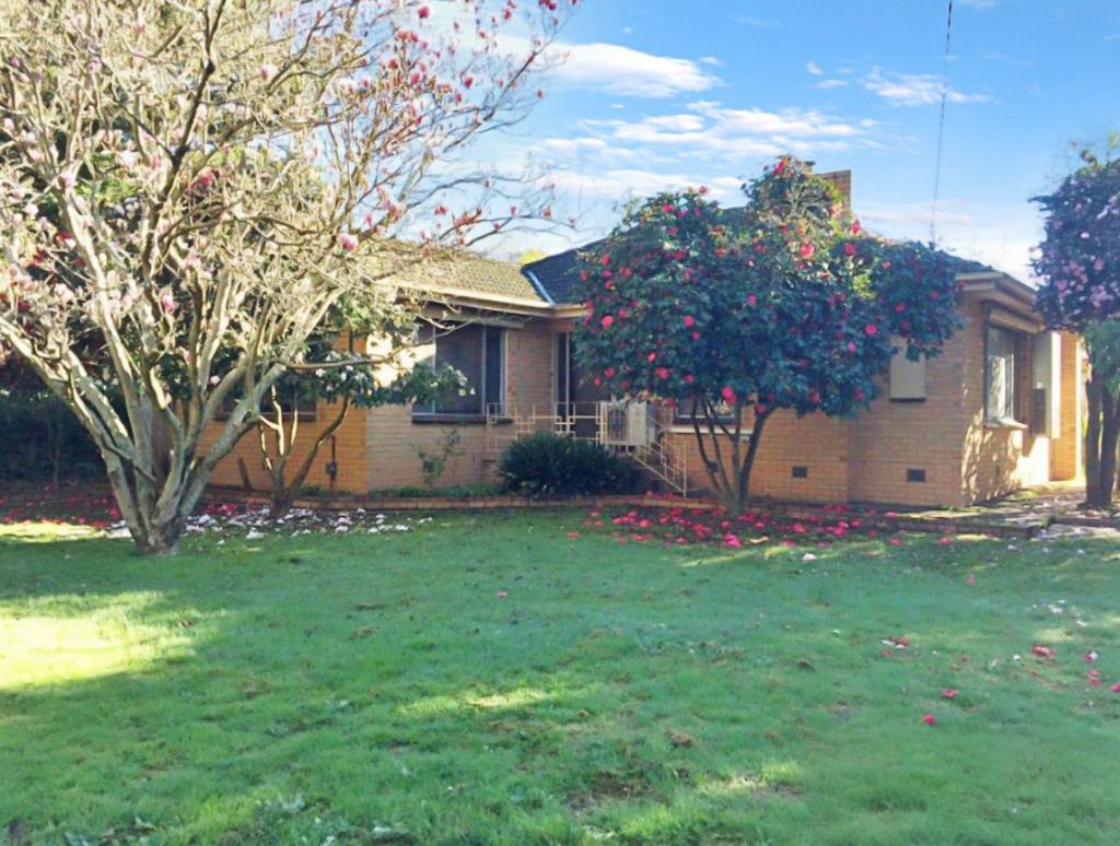 11 Hair Cres, Benalla, VIC 3672