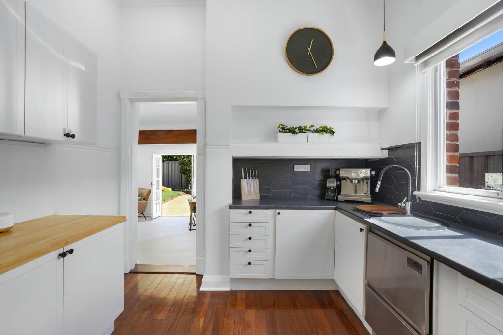 57 East St, Mount Hawthorn, WA 6016