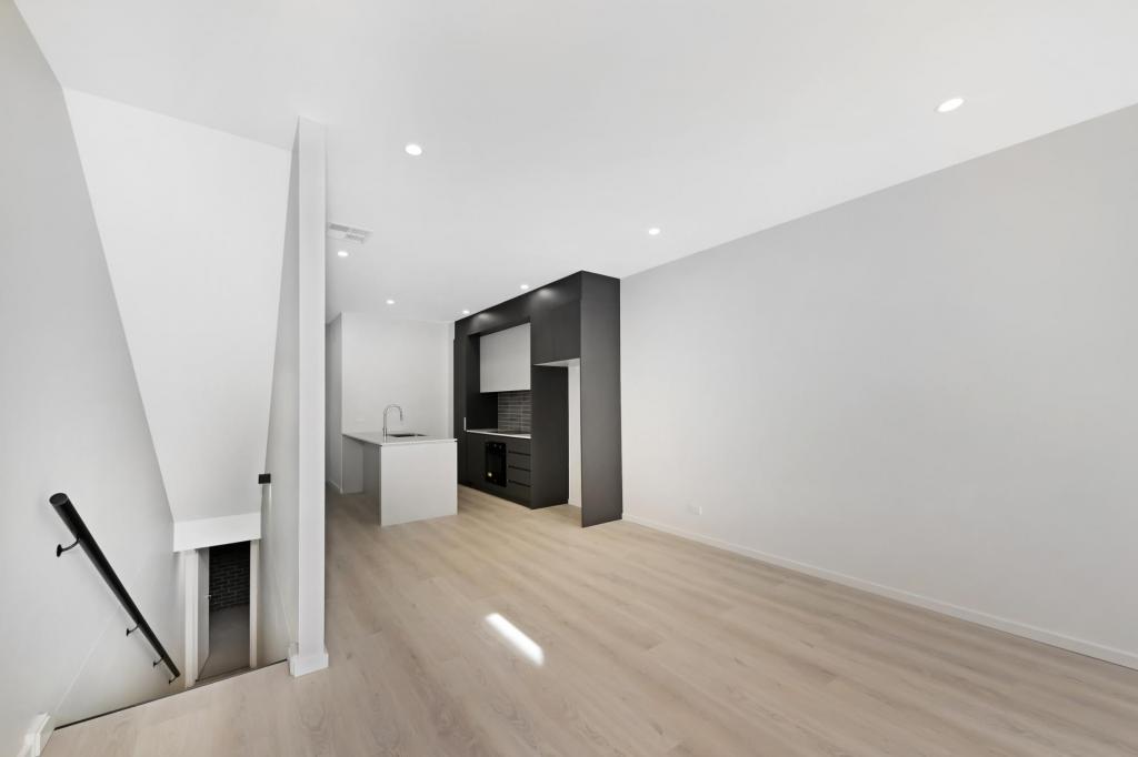 15/4 Bousloff St, Whitlam, ACT 2611