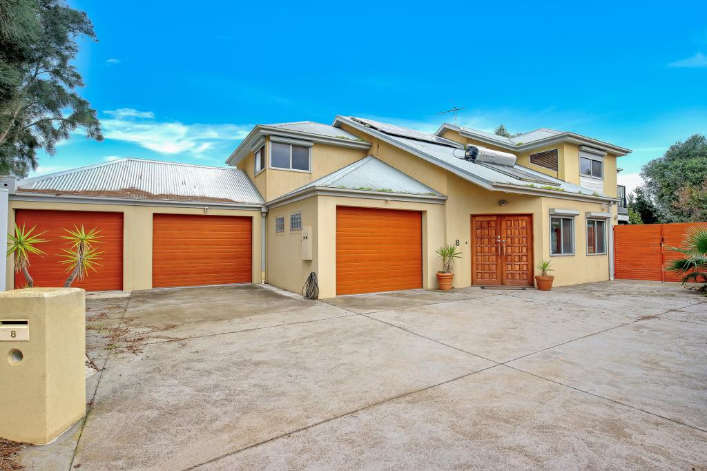 8 Perch Cl, Werribee South, VIC 3030