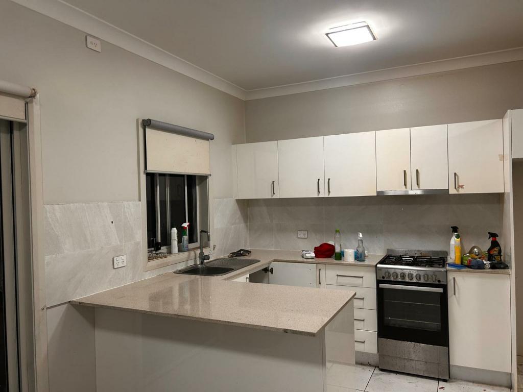 12a Fleming Dr, Campbelltown, NSW 2560