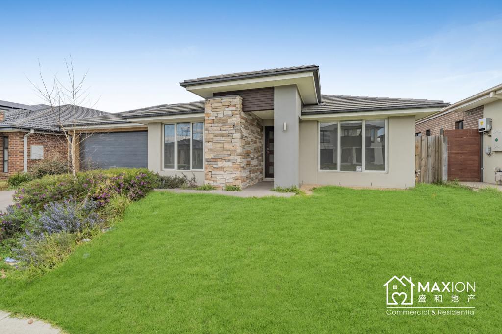 18 Jaylie St, Clyde North, VIC 3978