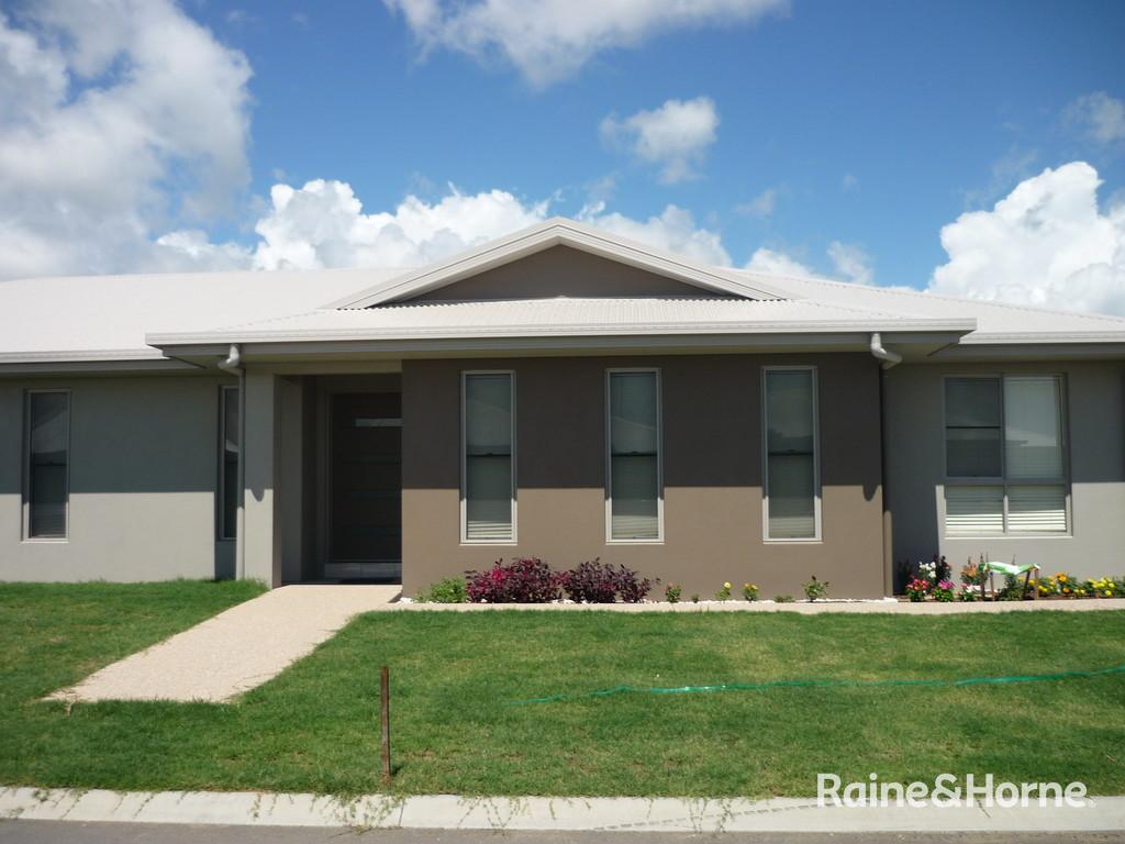 5 Berkshire Lane, Ooralea, QLD 4740