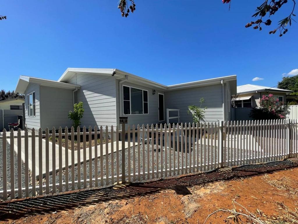 2/14 Hartigan Ave, Parkes, NSW 2870