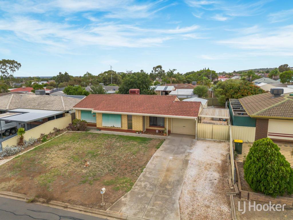 13 Banksia Cres, Craigmore, SA 5114