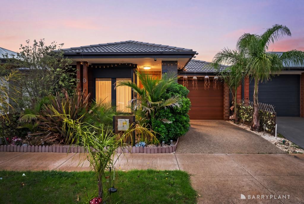 49 Morningside Dr, Thornhill Park, VIC 3335