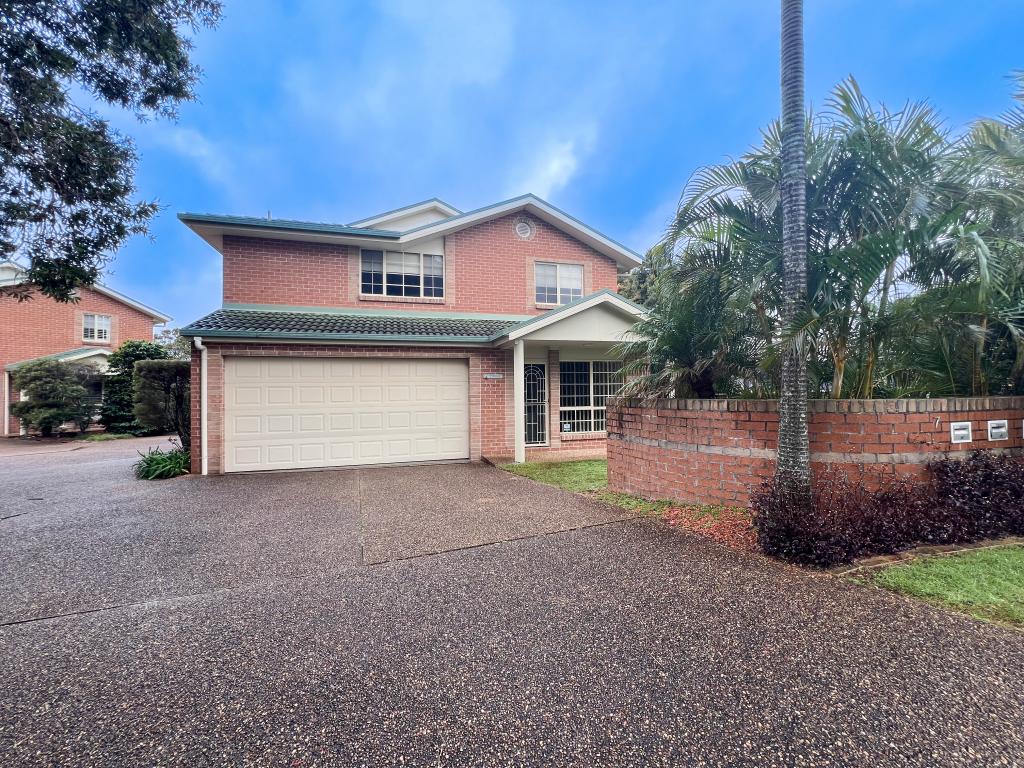 1/7 Crystal Cl, Fingal Bay, NSW 2315