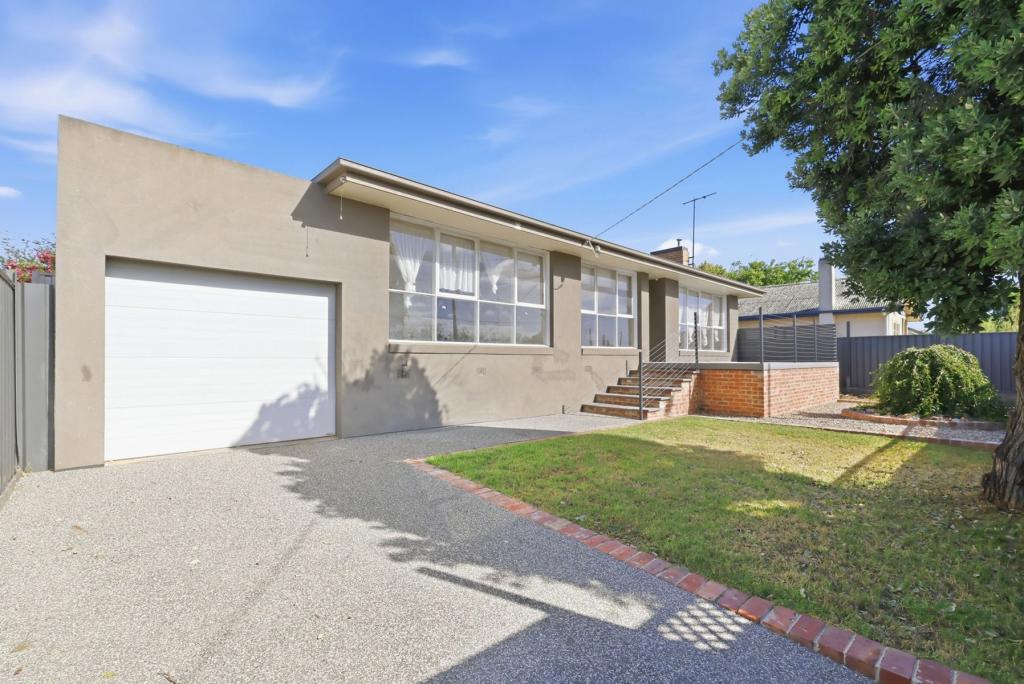 85 Gisborne Rd, Bacchus Marsh, VIC 3340