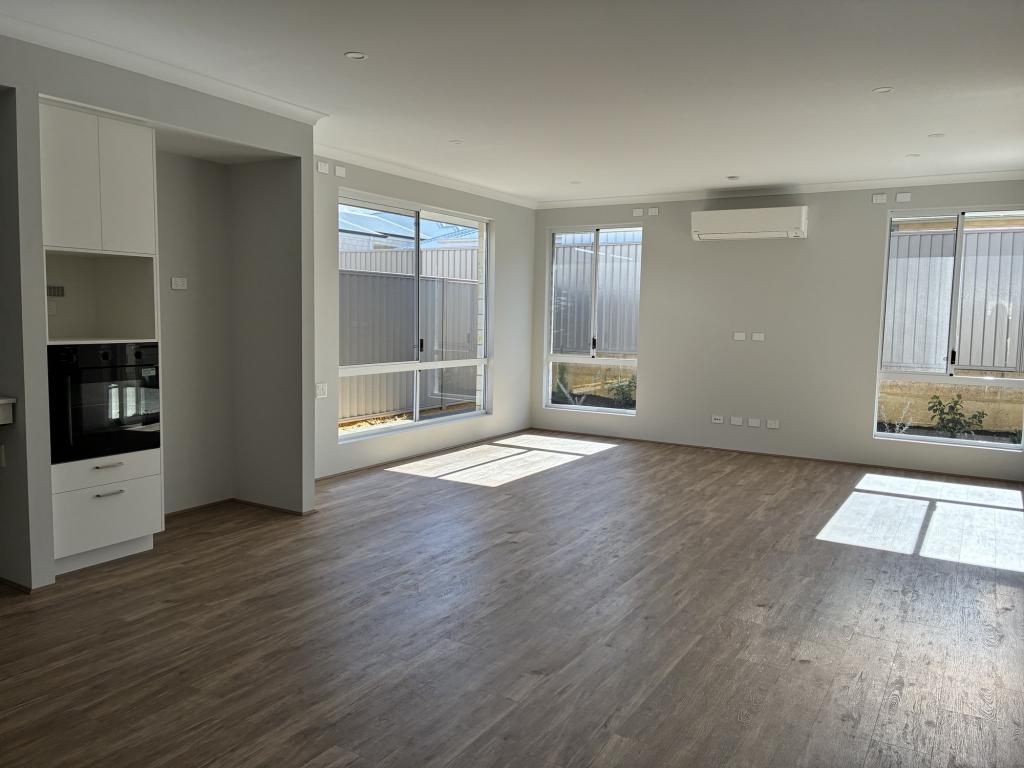 39 Ainsworth Cres, Mandogalup, WA 6167