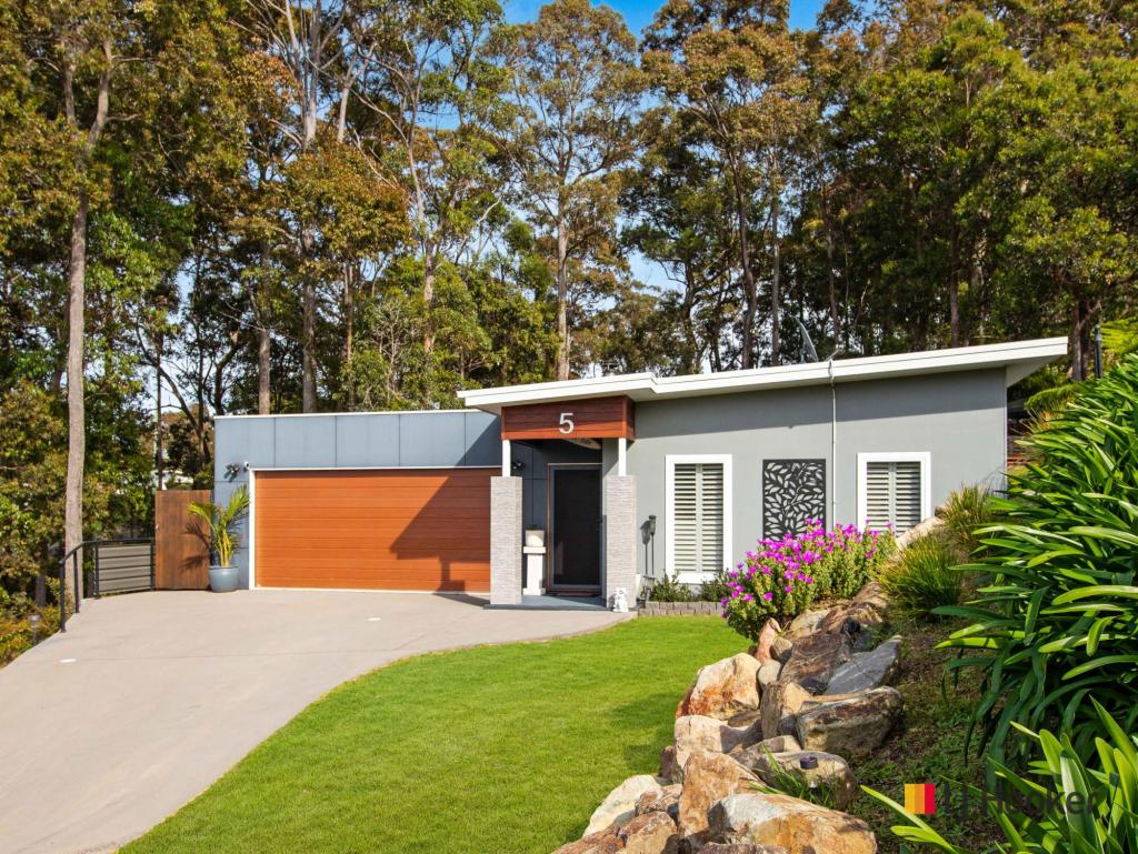 5 Escape Pl, Malua Bay, NSW 2536
