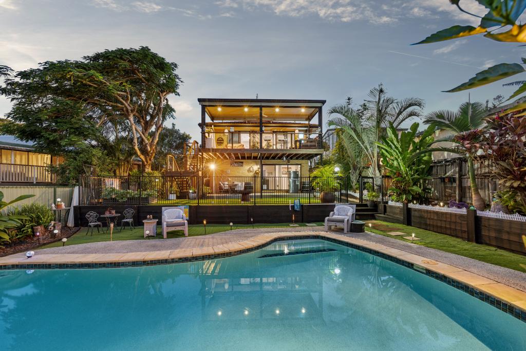 10 Warrener St, Nerang, QLD 4211