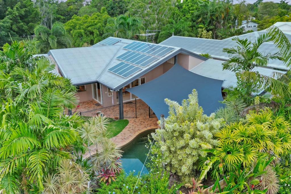 9 Trivia St, Palm Cove, QLD 4879