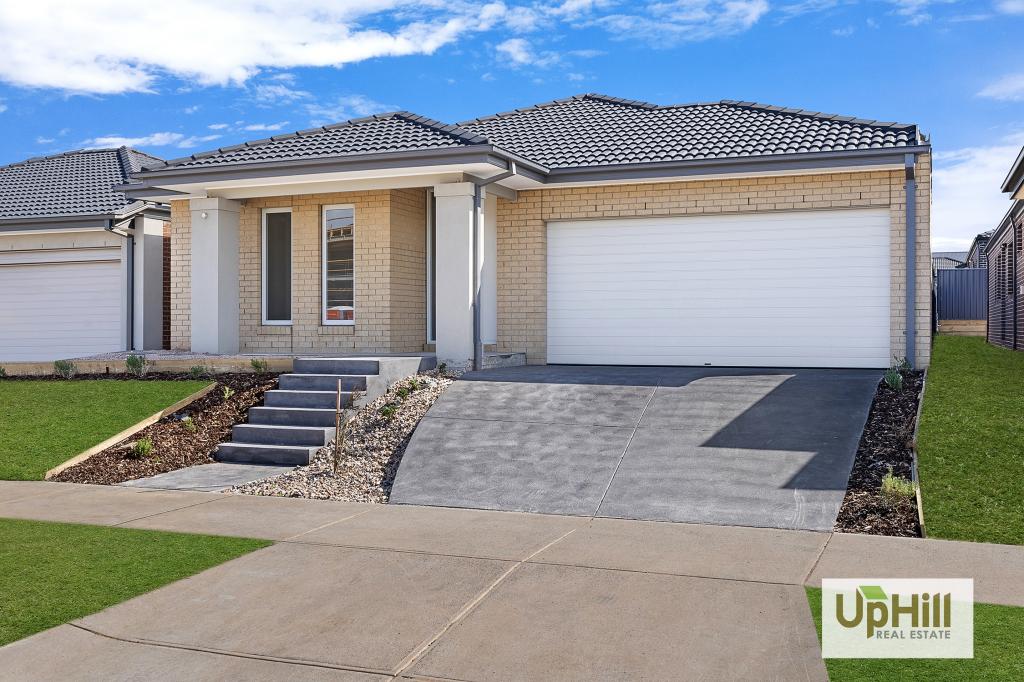 29 Cavern Bvd, Clyde North, VIC 3978