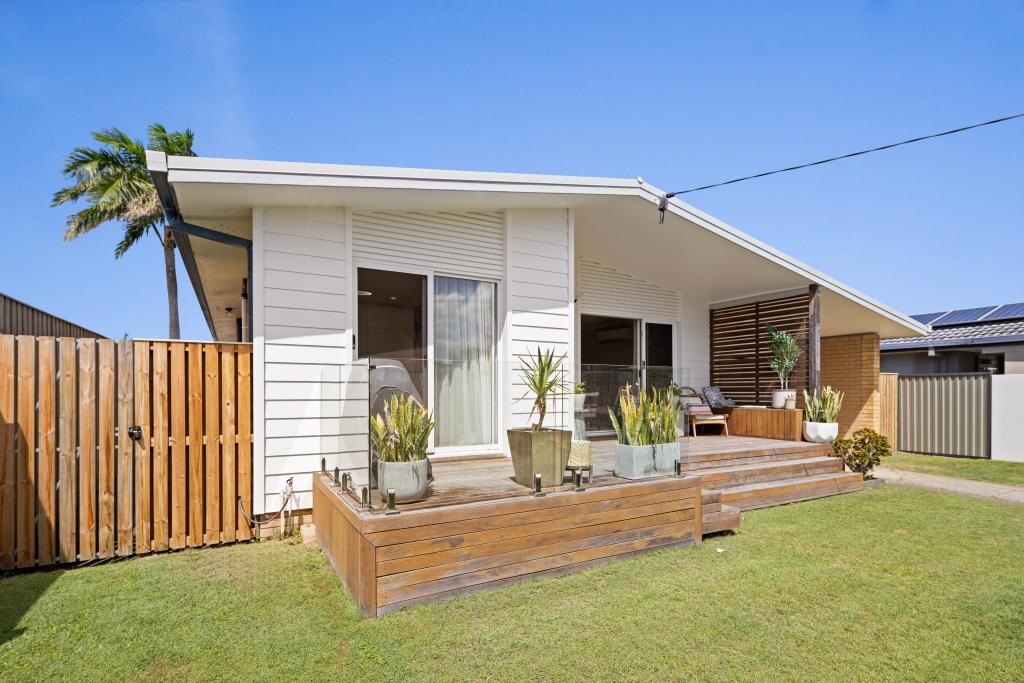 56 Twelfth Ave, Palm Beach, QLD 4221