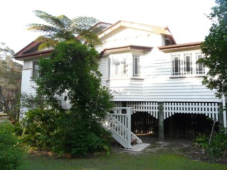 18 LOUIS ST, REDCLIFFE, QLD 4020