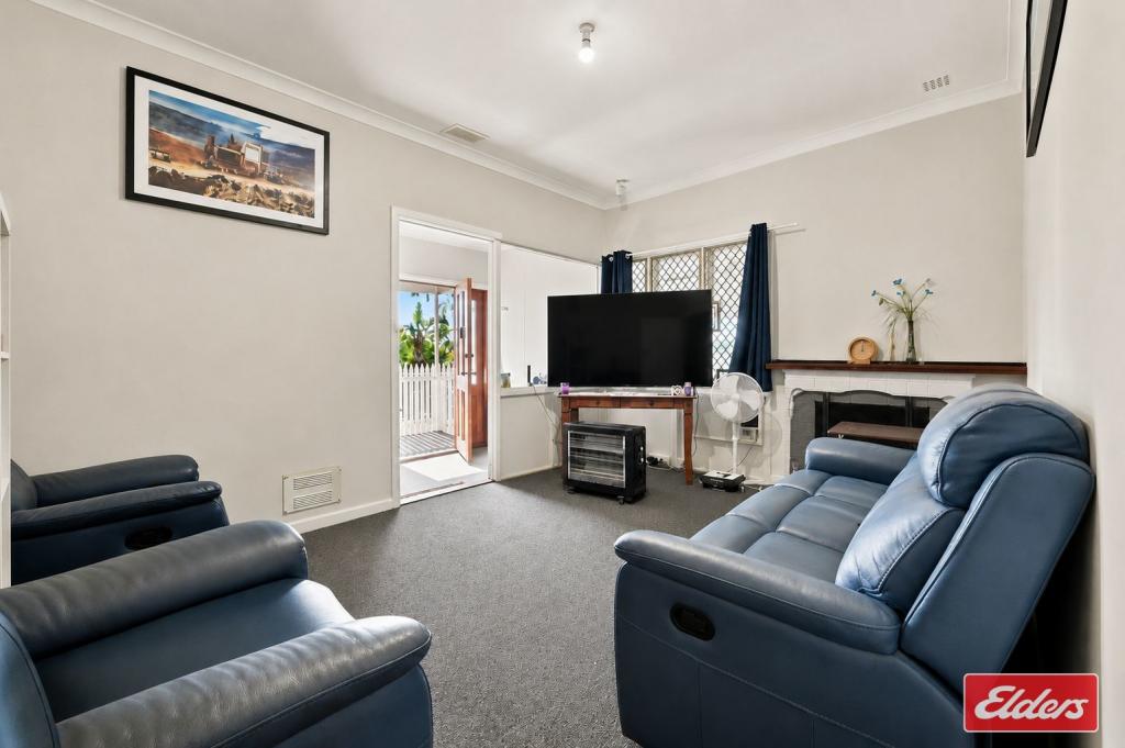 24 CASSIA ST, RANGEWAY, WA 6530