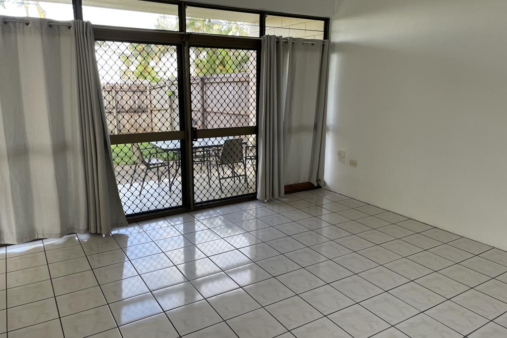 2/19 Pioneer St, Manoora, QLD 4870