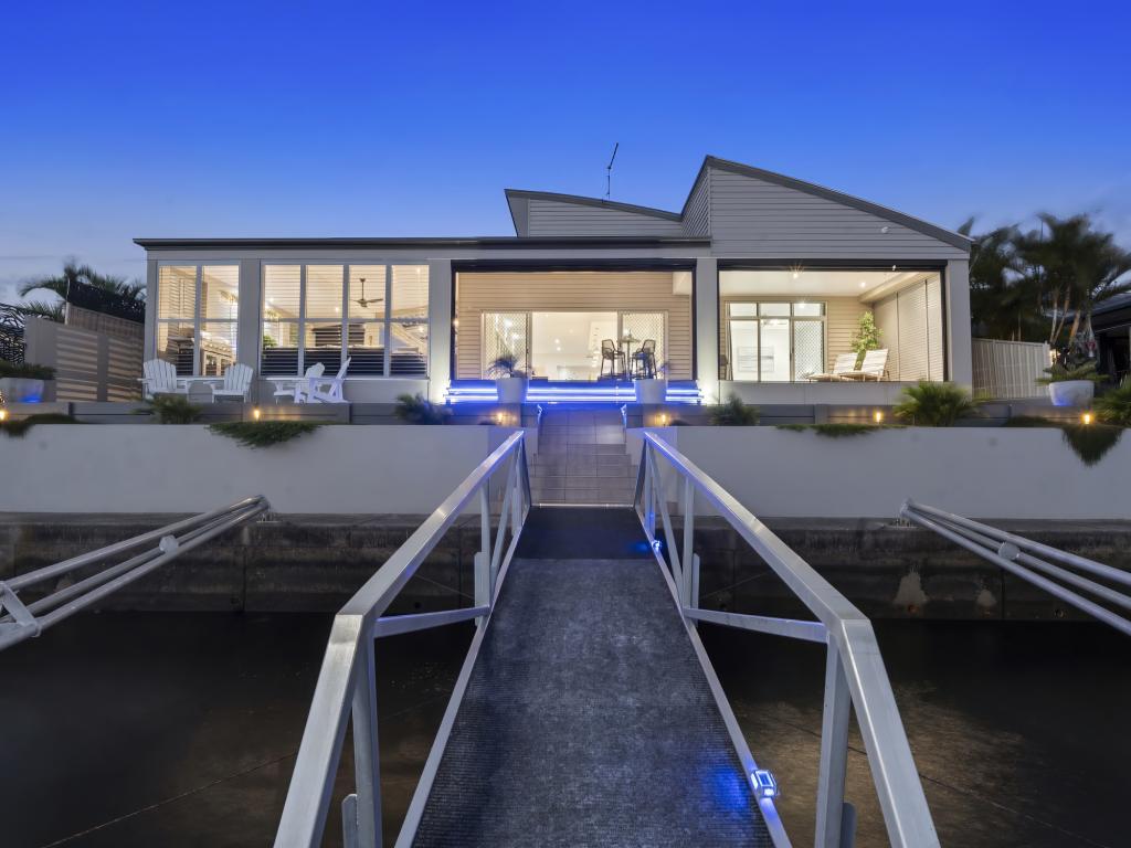 35 PROTEA DR, BONGAREE, QLD 4507
