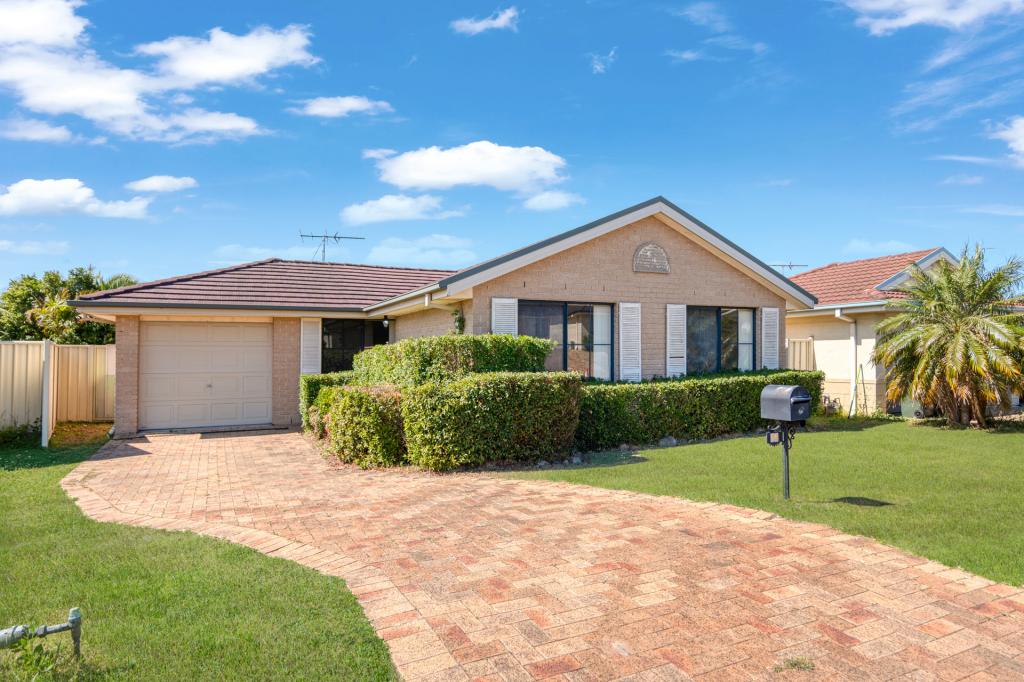 19 Parkside Cres, Thornton, NSW 2322