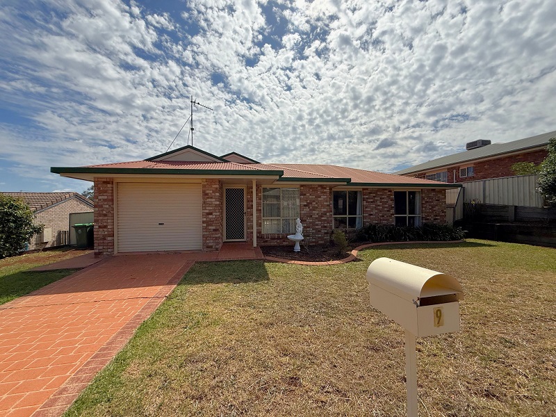9 Dyson Dr, Darling Heights, QLD 4350