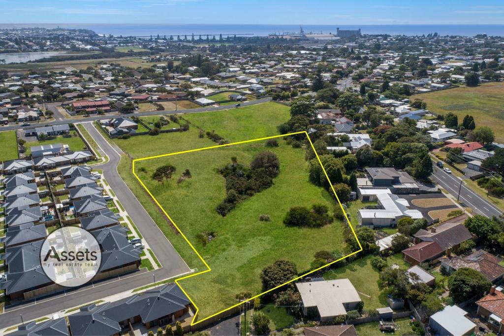 1,2&3 Banyan Cres, Portland, VIC 3305