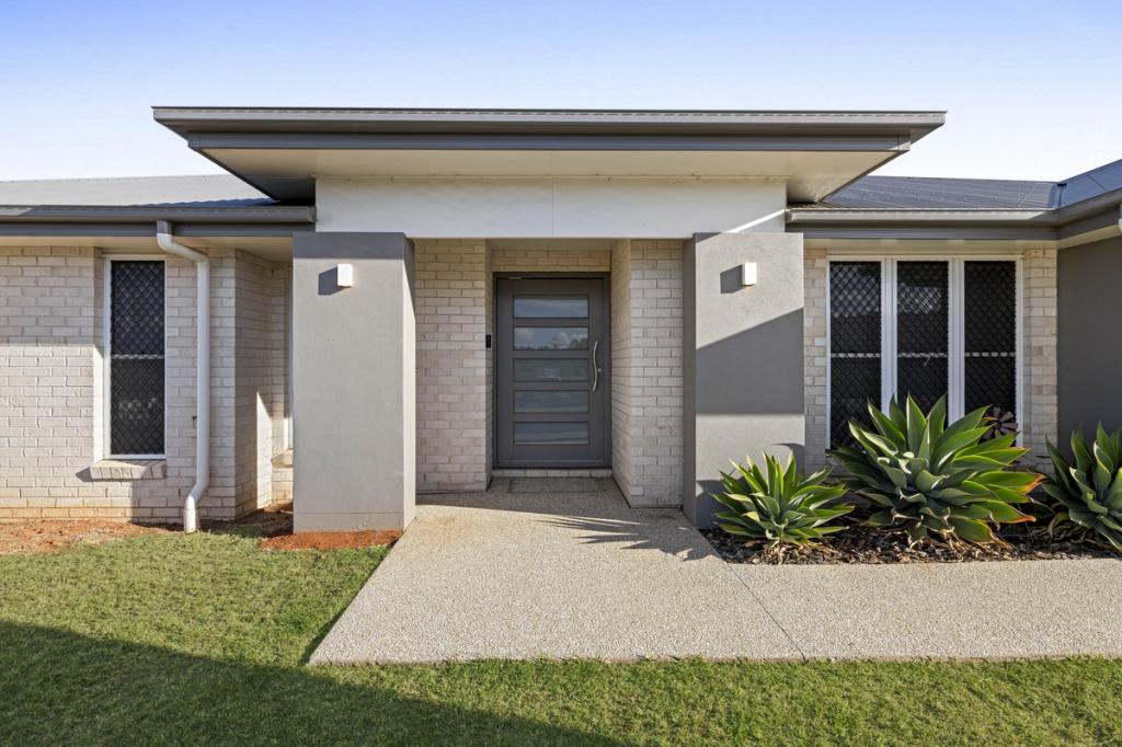 8 Lapwing Cres, Meringandan West, QLD 4352