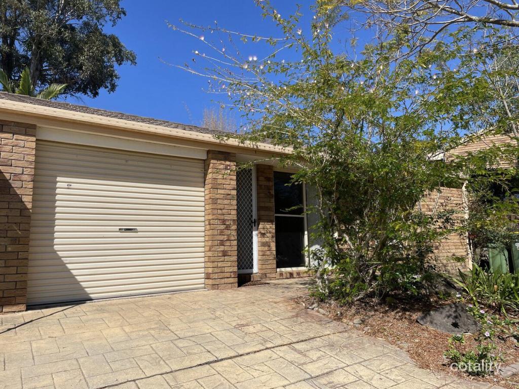 4/8 Hercule Ct, Oxenford, QLD 4210