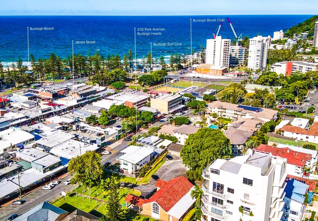2/12 Park Ave, Burleigh Heads, QLD 4220