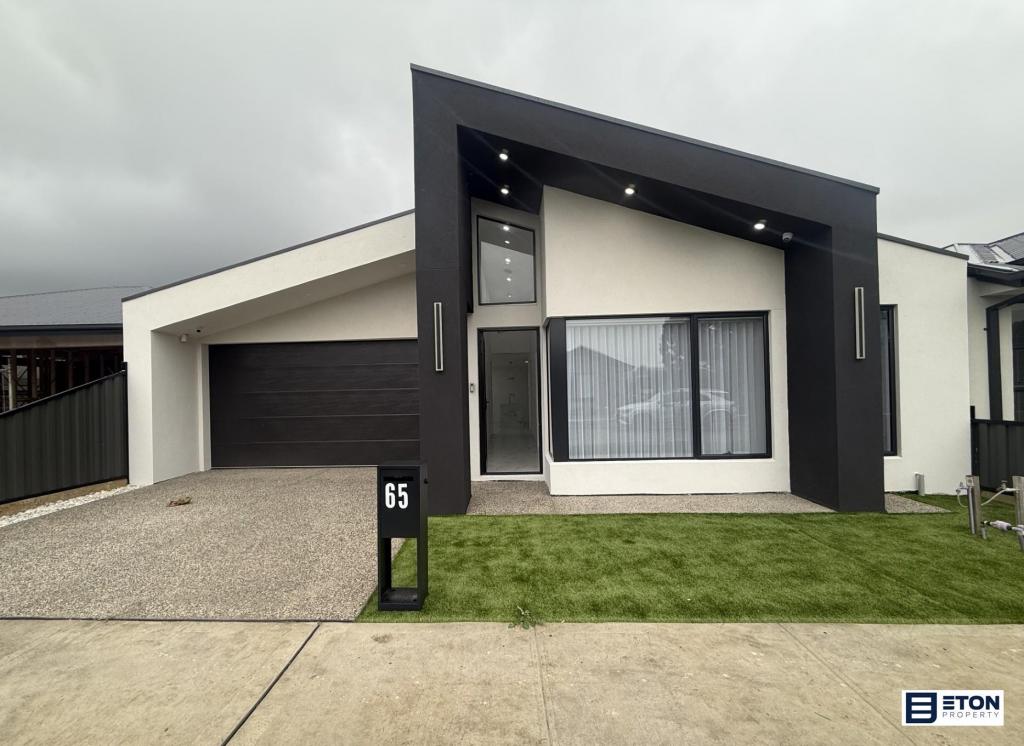 65 Templetonia Cct, Mickleham, VIC 3064