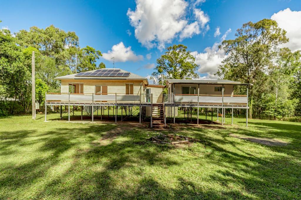 26 Sunray Rd, Mothar Mountain, QLD 4570