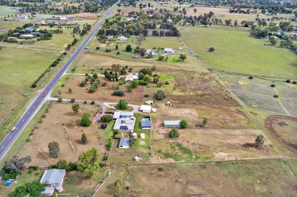 1085 MANILLA RD, OXLEY VALE, NSW 2340