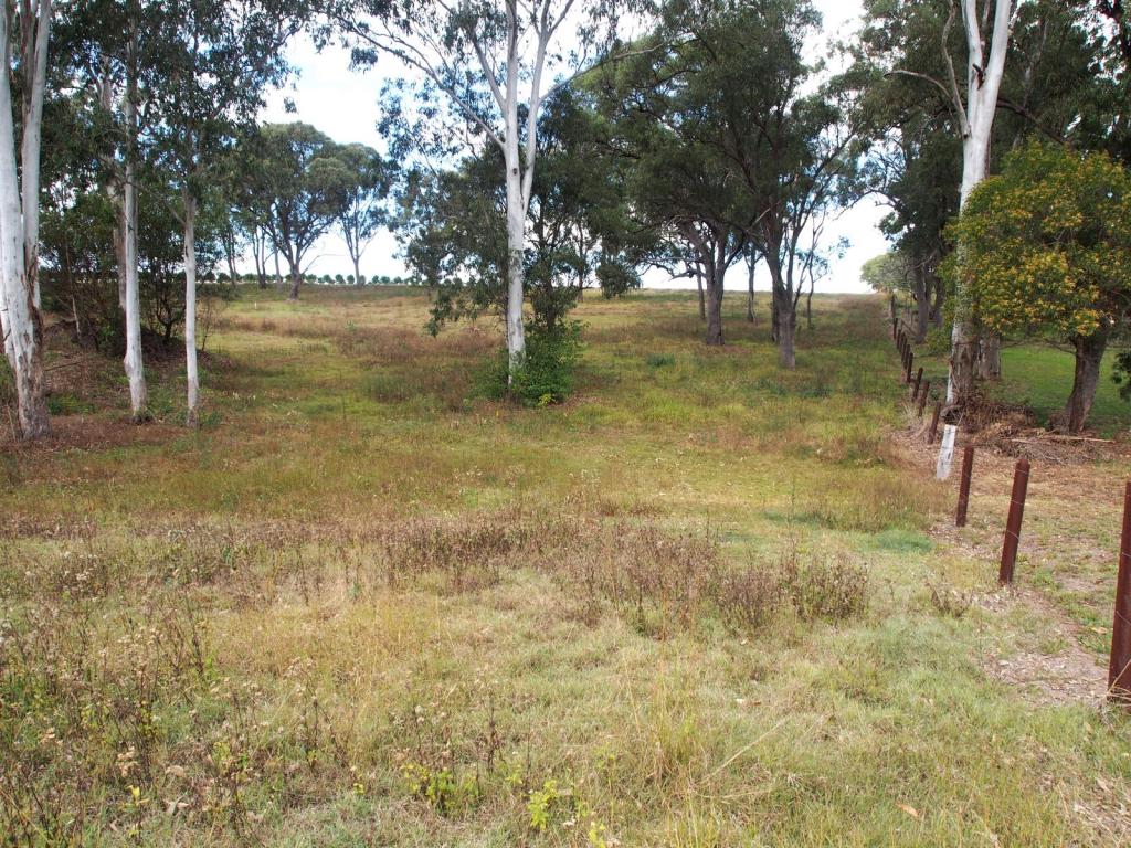 6 Cemetery Rd, Cordalba, QLD 4660