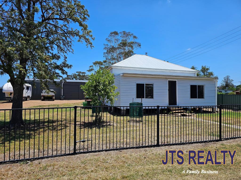 18 Hunter St, Denman, NSW 2328