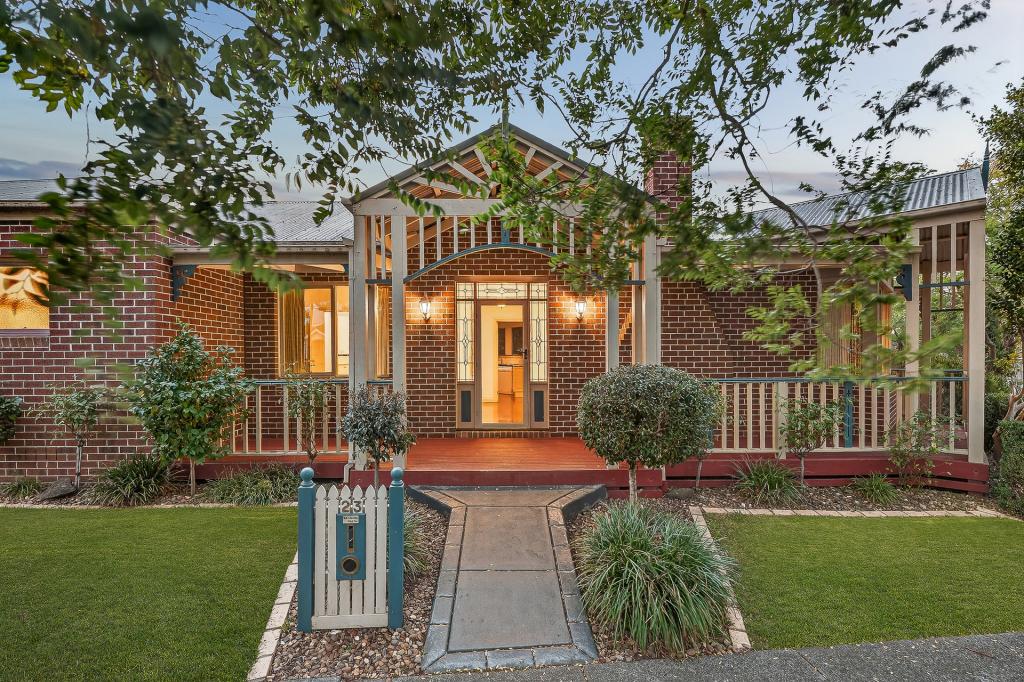 23 MARLESFORD CRES, BERWICK, VIC 3806