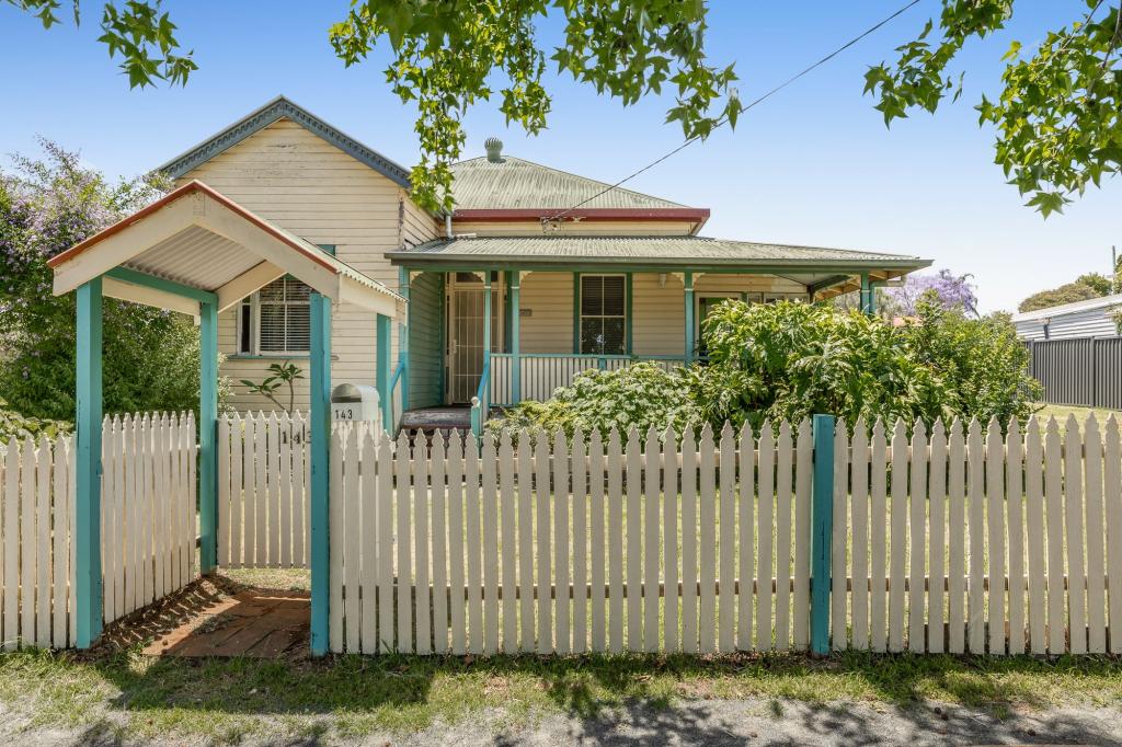 143 Jellicoe St, North Toowoomba, QLD 4350
