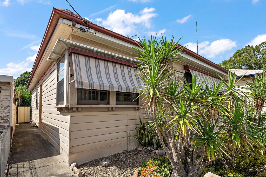 35 Hanbury St, Mayfield, NSW 2304
