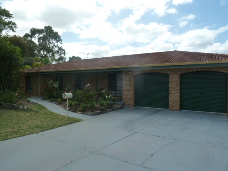 39 Ravenhill Rd, Thornlie, WA 6108